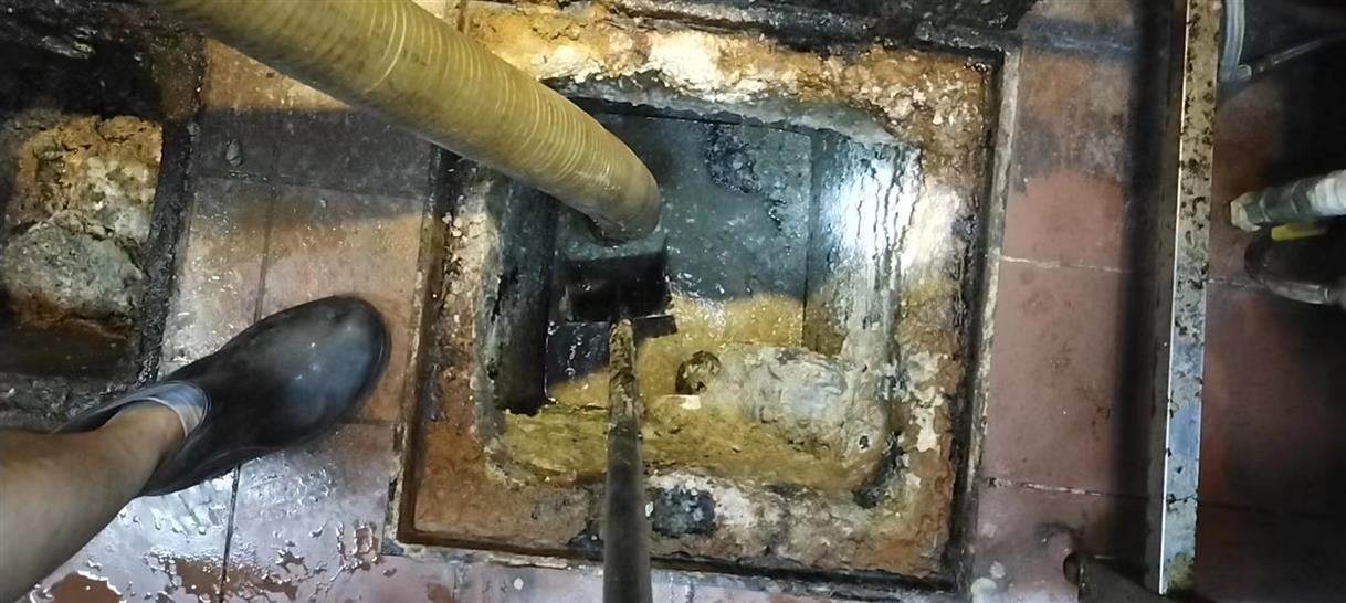 威县污水池清理一般都有毒气，怎么预防中毒呢？